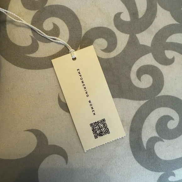 Tory Burch Navy Crossbody Bag with Gold Chain - Picture 4 of 6